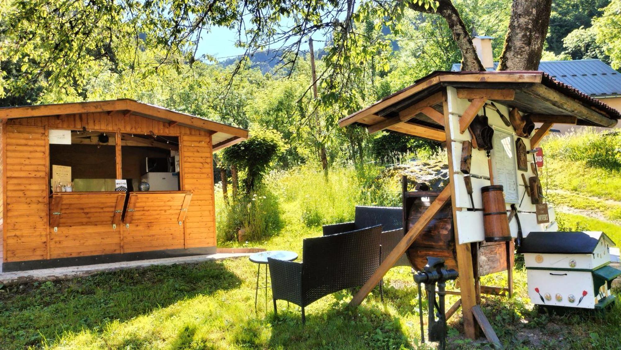 Bed and Breakfast Au Sommet Des Narcisses Albiez-Montrond Exterior foto